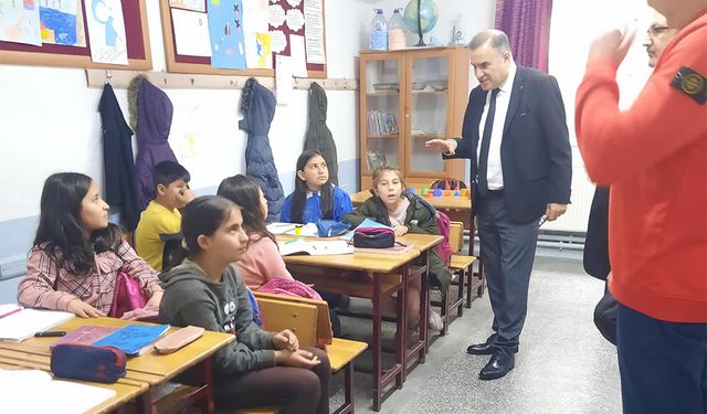 Topaloğlu’ndan Beşkavak İlkokuluna Ziyaret