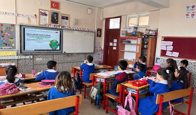 Yunak'ta 112 Tanıtımları Devam Ediyor