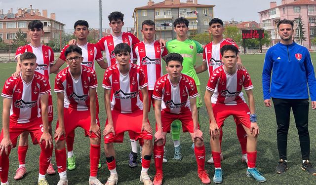 Akşehirspor Kırmızı Karıncalar Sezonu Başarıyla Tamamladı