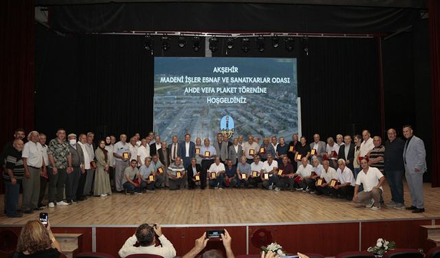 Akşehir Madeni İşler Odası’ndan Ahde Vefa Plaket Töreni