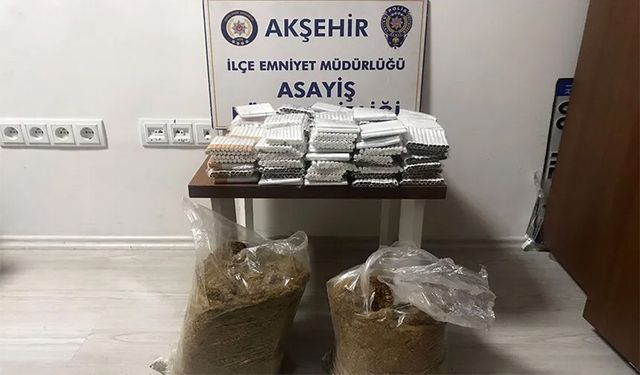 Afyon Plakalı Araçta Kaçak Tütün ve Sigara Yakalandı