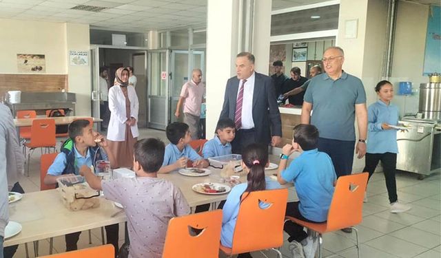 İlçe Milli Eğitim Müdürü Topaloğlu’ndan Öğrencilere Ziyaret