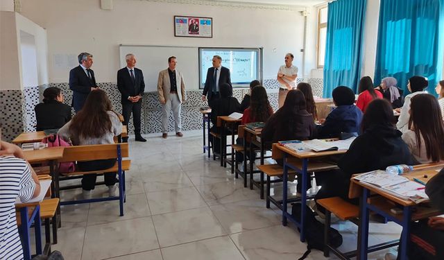 Topaloğlu Öğrencilerle Bir Araya Geldi