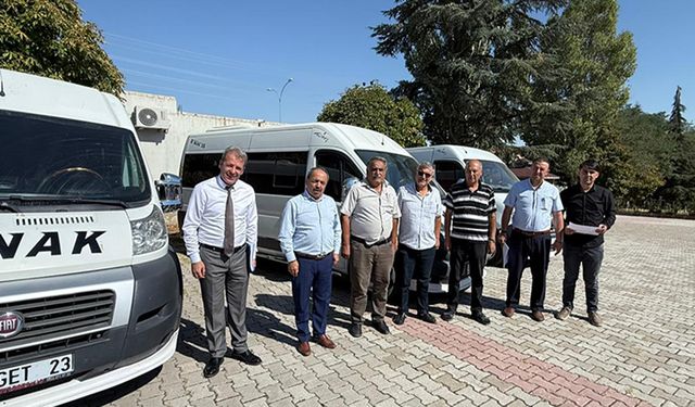 Yunak'ta Servis Araçları Kontrol Edildi