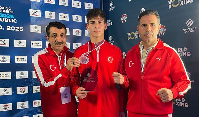 Akşehirli Boksör Şanlı Avrupa Üçüncüsü Oldu