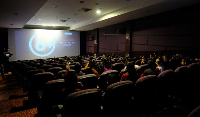 Cumhuriyet Bayramı Coşkusu Kırsal Mahallelerdeki Öğrencilerle Buluştu