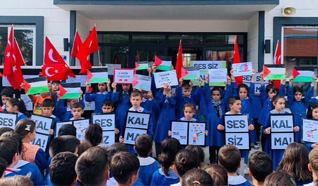 Akşehir’de Okullarda “Filistin Farkındalık Etkinlikleri”