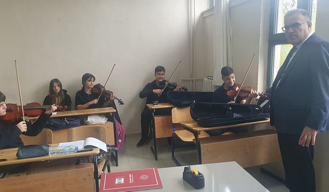 Topaloğlu’ndan Turizm ve Güzel Sanatlar Liselerine Ziyaret