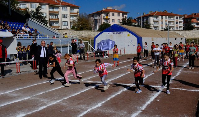 7. Zekai Baloğlu Atletizm Yarışması'nda Kıyasıya Mücadele