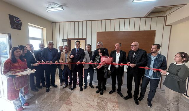 Yunak Saray'da Kütüphane Açılışı Yapıldı