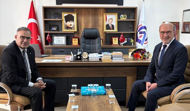 Başkan Köksal’dan Öğretmenler Günü’nde Anlamlı Ziyaret