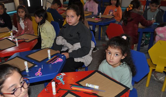 Minik Kalplerle 10 Kasım Ruhunu Yaşattı