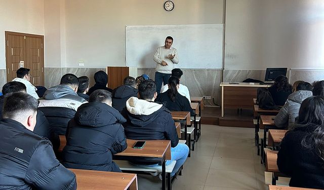 İşletme Öğrencilerine Sahadan Tecrübeler Aktarıldı