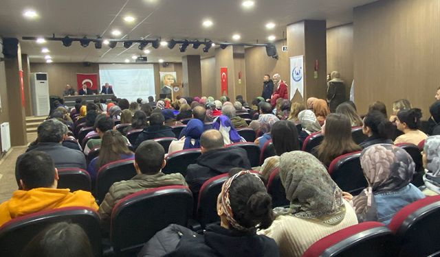 Yunak’ta Öğretmenlere Akran Zorbalığı Semineri