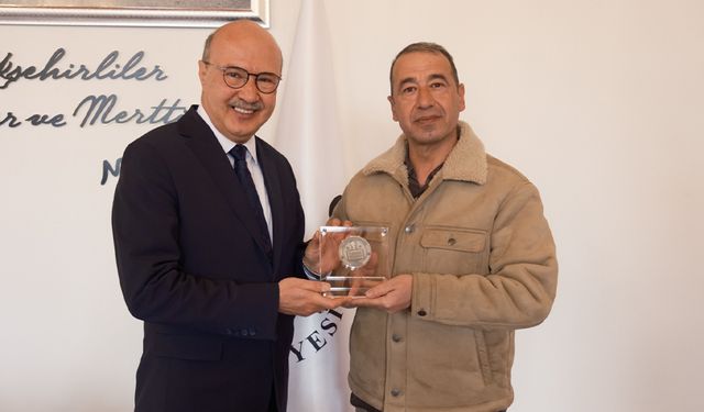 Başkan Köksal, Türkiye Rekoru Kıran Akşehirli Askeri Ağırladı