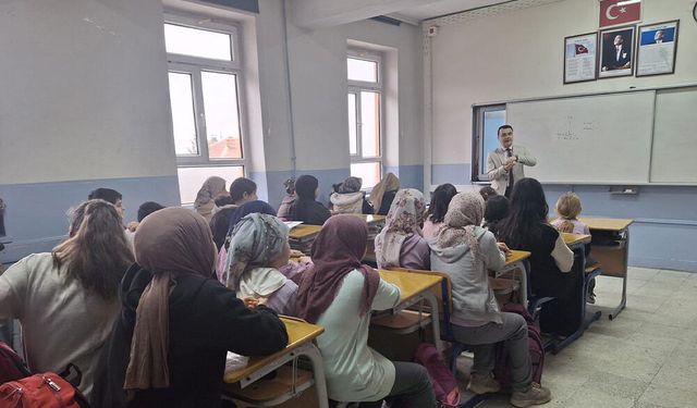 Çakıllar Ortaokulu’nda Ramazan Sohbeti