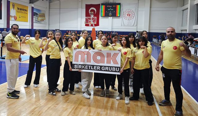 Atatürk Ortaokulu’ndan Bilek Güreşinde Büyük Başarı