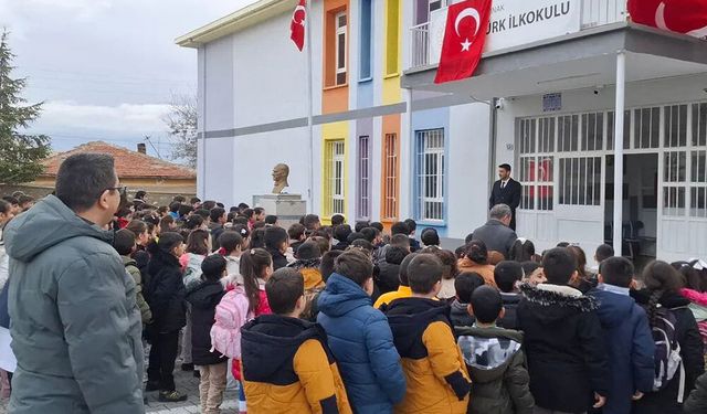 6 Şubat Depremi Şehitleri Yunak’ta Saygıyla Anıldı