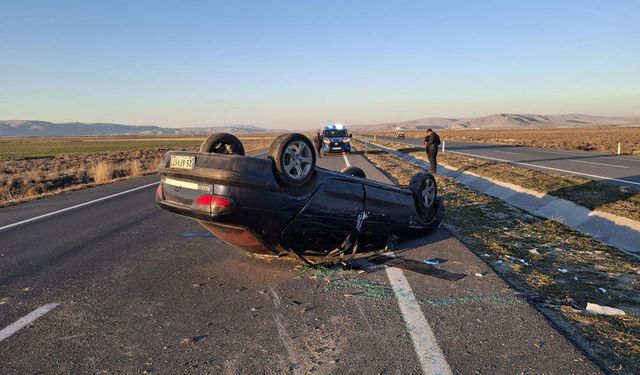 Akşehir Yunak Yolunda Trafik Kazası: 2 Yaralı