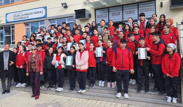 Öğrencilerden Anlamlı Bağış: 402 Fidan Toprakla Buluştu