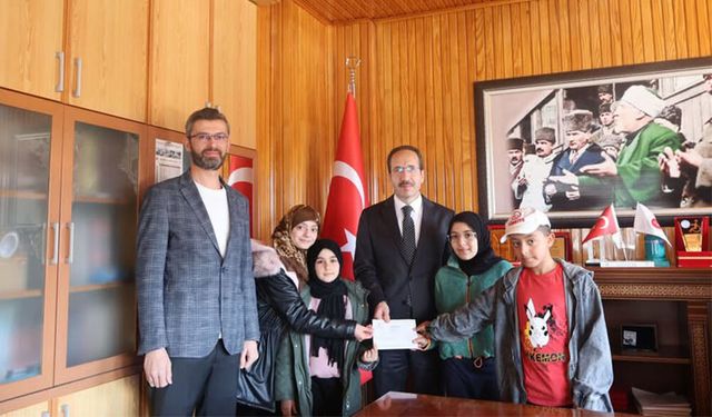 Nur Mescidi Öğrencilerinden Yetimlere Anlamlı Destek