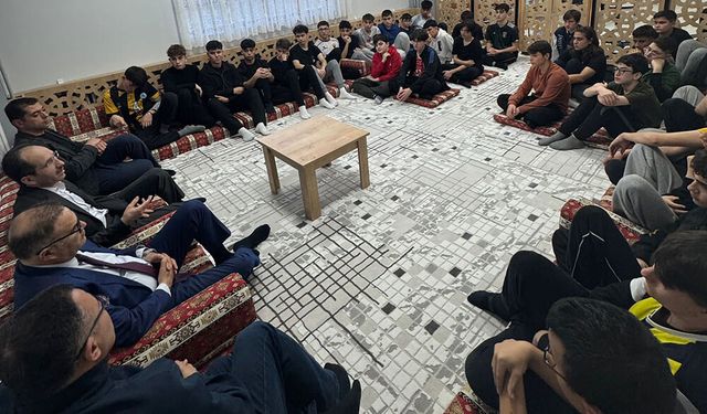 Sosyal Bilimler Lisesi’nde “Maarifin Kalbinde Ramazan” Buluşması