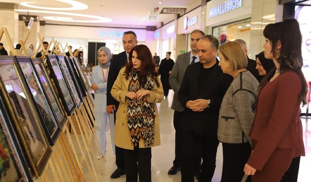 Çocukların El Emeği Eserleri Konya’da Sergilendi