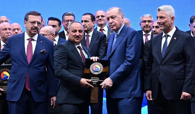 Genel Sekreter Tuna’ya Cumhurbaşkanından Hizmet Şeref Belgesi