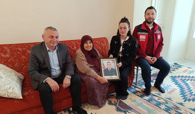 Şehit Annelerine Anlamlı Ziyaret