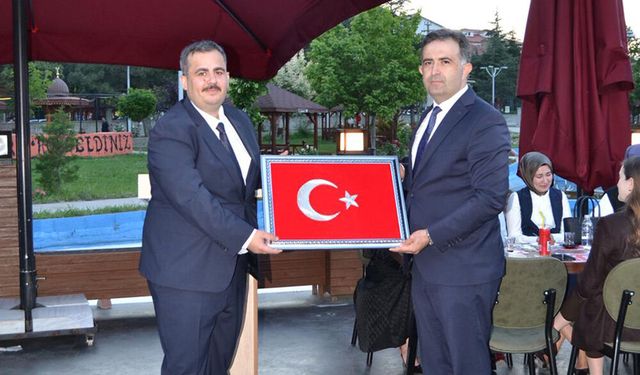 Tayini Çıkan Hakim ve Savcılara Akşehir'de Anlamlı Veda