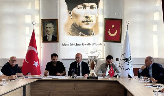 Belediye Meclisinde Hem İmar Hem Futbol Konuşuldu