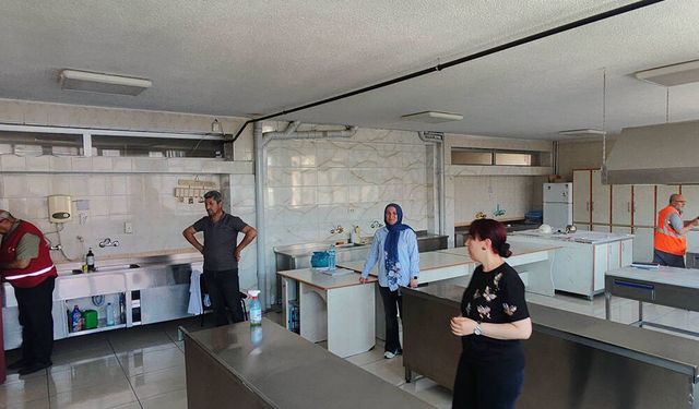 Akşehir’de Okullarda İş Ekipmanlarının Periyodik Kontrolleri Sürüyor