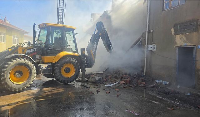 Doğanhisar'da Yangın ve Traktör Kazası