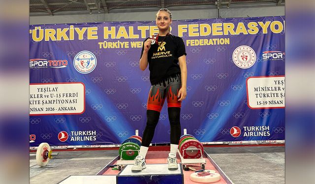 Akşehirli Halterci Medine Köse Milli Takım Kampında
