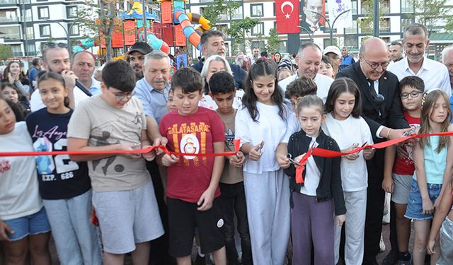 10 Bin Metrekarelik ‘Gençpark’ Hizmete Açıldı