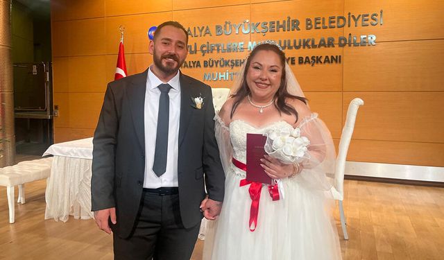 Ahu ve Alptuğ Harun Çiftine Ömür Boyu Mutluluklar