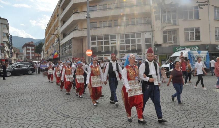 ŞAMİL, EN GÜZEL GÖZLÜ EŞEK SEÇİLDİ (FOTOĞRAFLAR İÇİN TIKLAYINIZ)