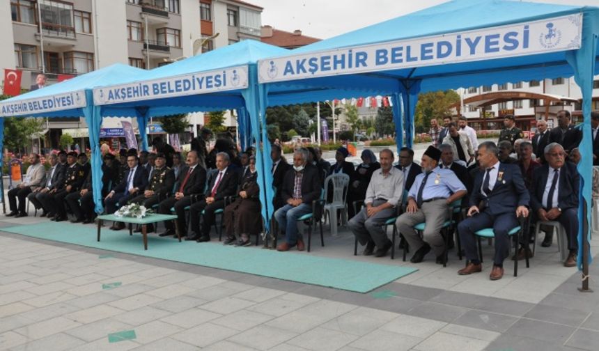 “GAZİLERİMİZLE GURUR DUYUYORUZ” (FOTOĞRAFLAR İÇİN TIKLAYINIZ)