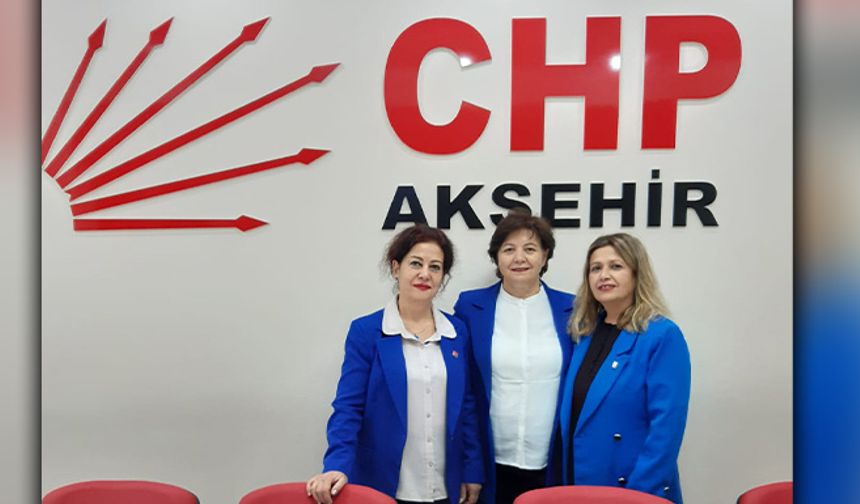 CHP KADIN KOLLARI 5 ARALIK DÜNYA KADIN HAKLARI GÜNÜ’NÜ COŞKUYLA KUTLADI