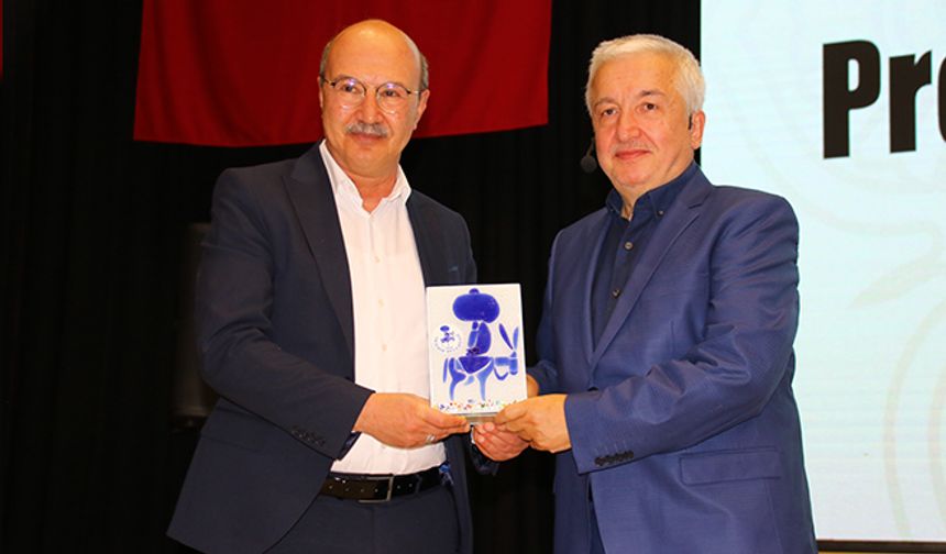 AKŞEHİR KENT BULUŞMALARI PROF. DR. MEHMET OKUYAN’LA BAŞLADI