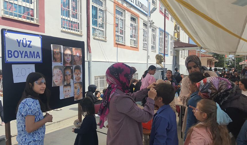 Cumhuriyet İlkokulu’nda Renkli Kermes Etkinliği