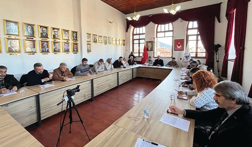 Meclis 5 Gündemle Toplanıyor