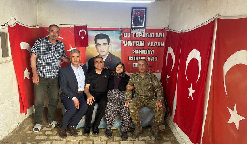 Şehit Annesi ve Gaziye Anlamlı Ziyaret