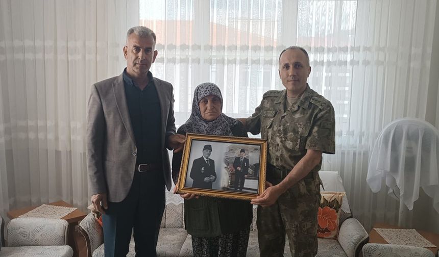 Albay’dan Kıbrıs Gazisi Eşi Uzun’a Ziyaret