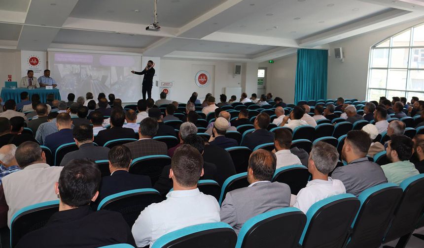 Akşehir’de Din Görevlilerine Yönelik “Tecrübe Paylaşımı Toplantısı” Gerçekleştirildi