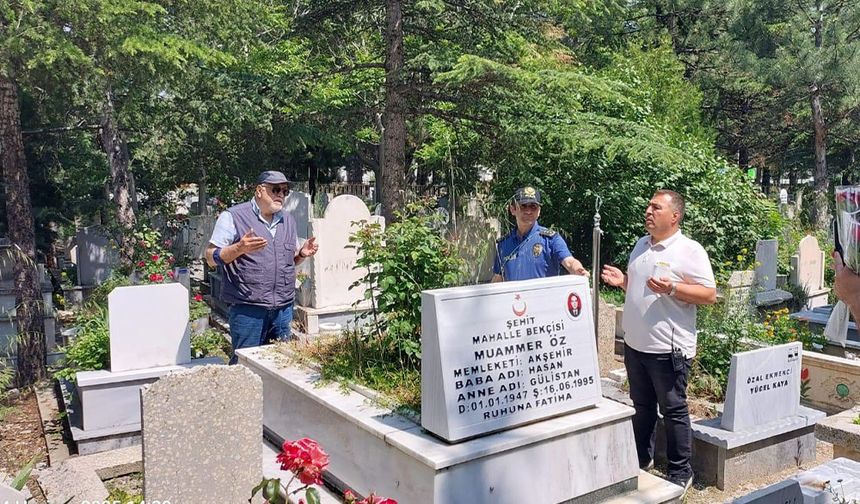 Emniyet Müdürü Ekerbiçer’den Şehitliğe Bayram Ziyareti