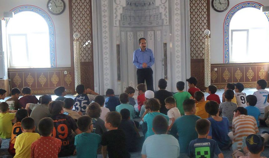 Müftü Müjdeci'den Yaz Kur'an Kurslarına Ziyaret