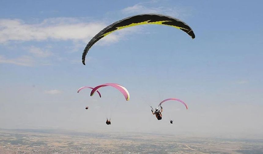 XC Open Yamaç Paraşütü Yarışması Başlıyor
