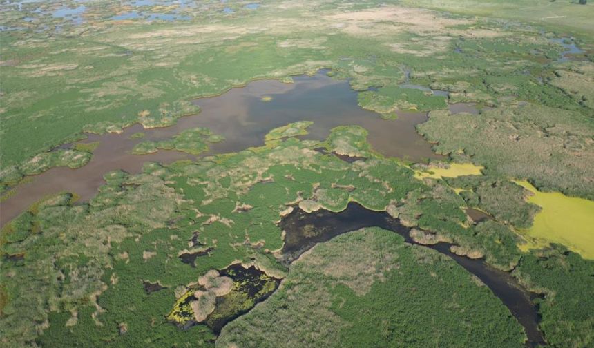 Eber Gölü’ne Giriş ve Çıkışlar Yasaklandı