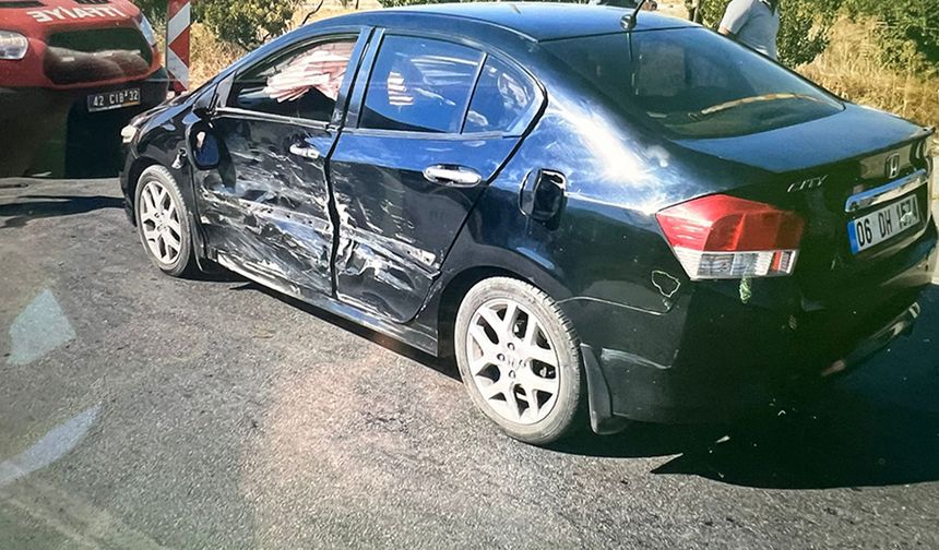 Sanayi Kavşağında Trafik Kazası: 2 Yaralı